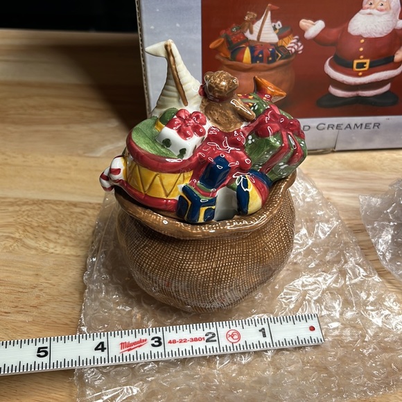 Vintage Sakura David Carter Brown Santa & Toys HP Sugar & Creamer - Picture 14 of 16